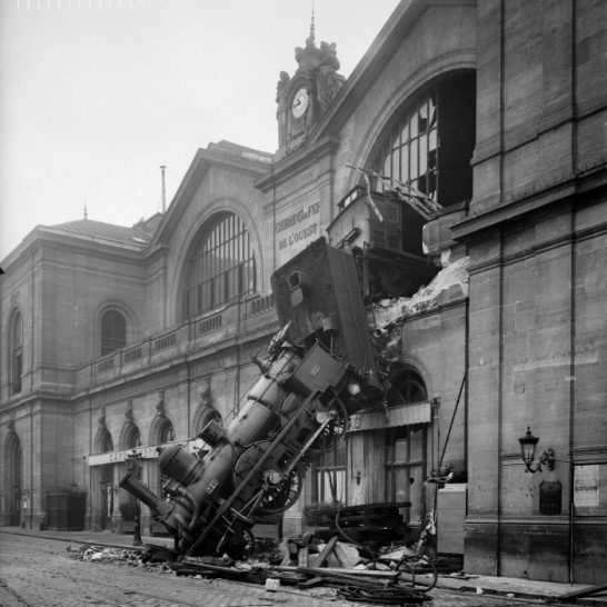 Accident ferroviaire à la gare Montparnasse du 22 octobre 1895